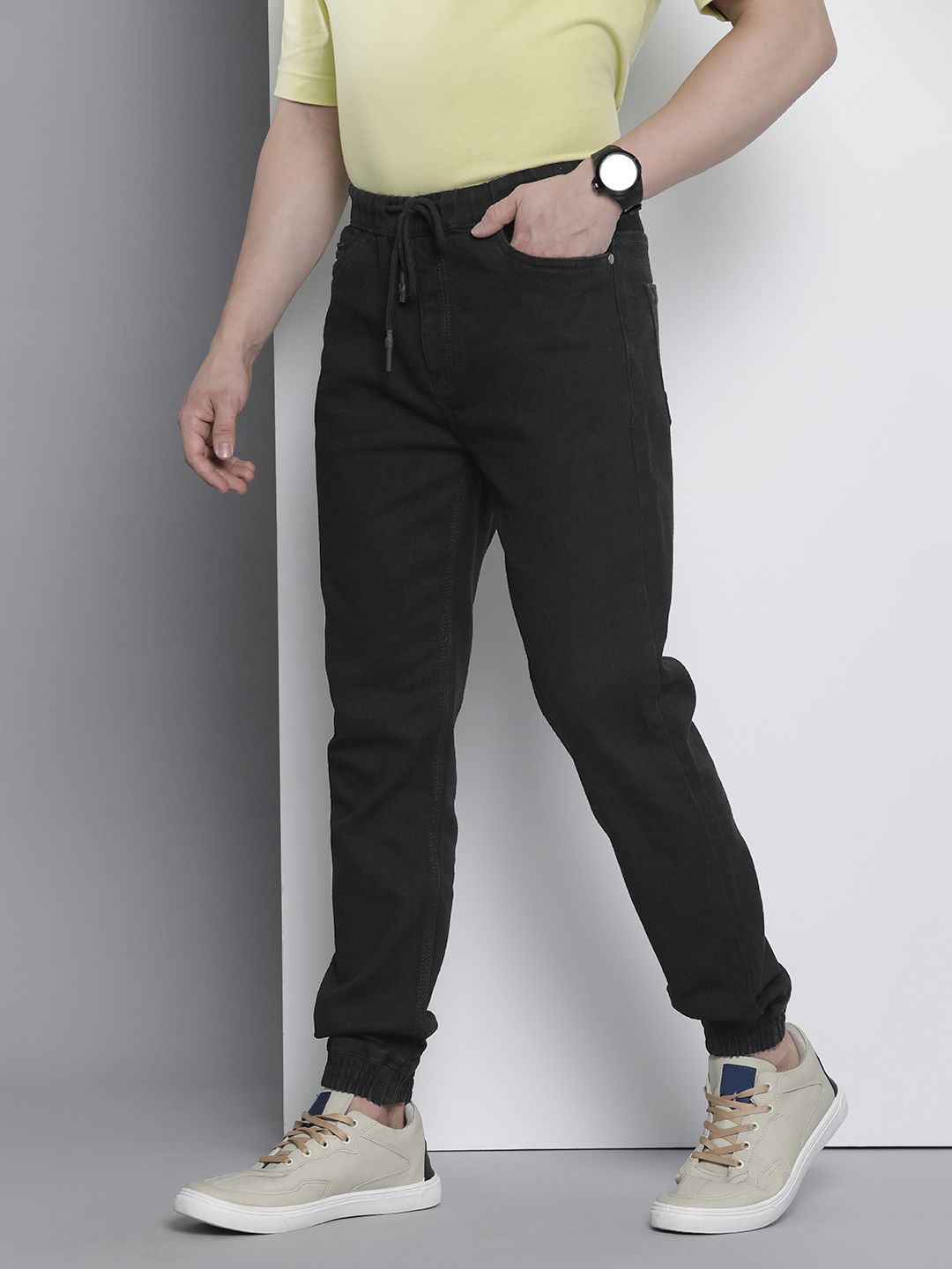 The Indian Garage Co Men Solid Slim Fit Jeans