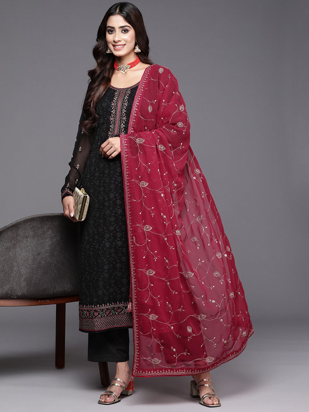 Libas Floral Embroidered Regular Thread Work Georgette Kurta with Trousers & Dupatta
