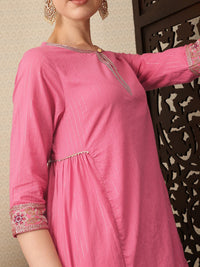 House of Pataudi Striped Keyhole Neck Sequinned A-Line Jashn Kurta