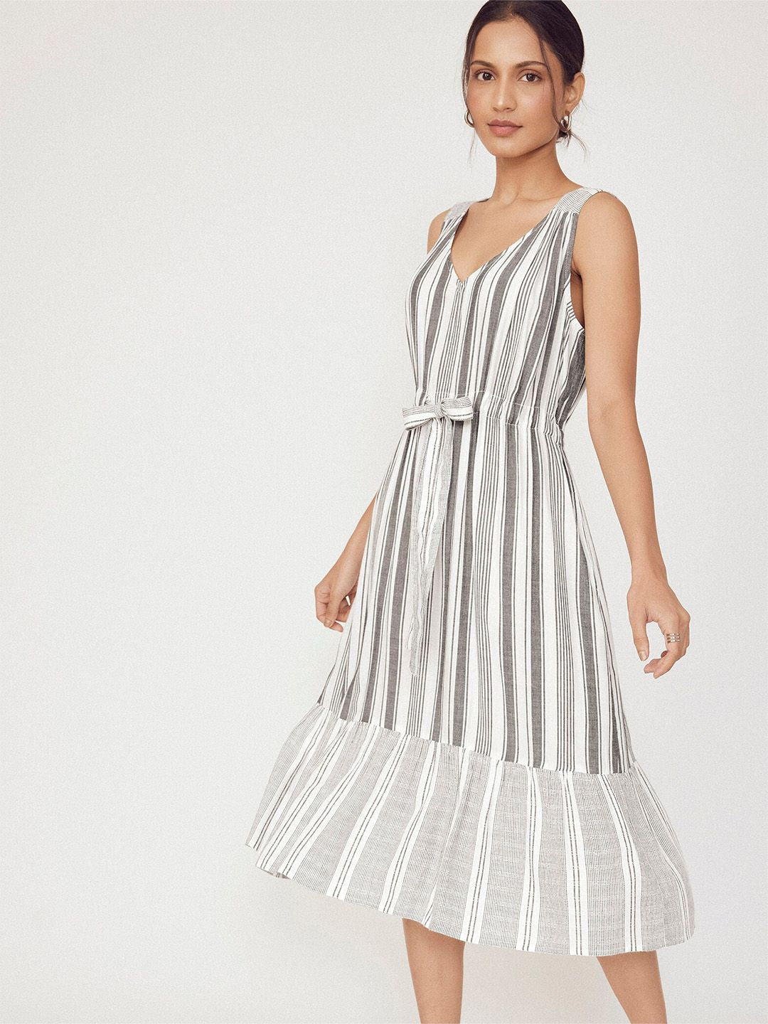 Label Life Striped V-Neck Tie-Up Cotton A-Line Midi Dress