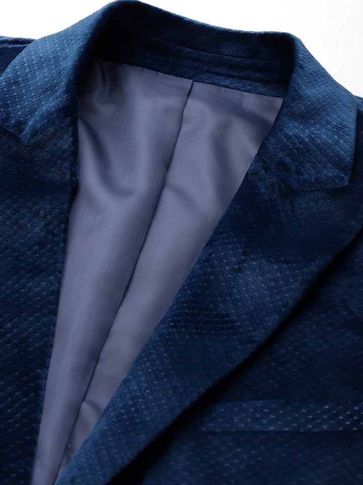 House of Pataudi Men Single-Breasted Tuxedo