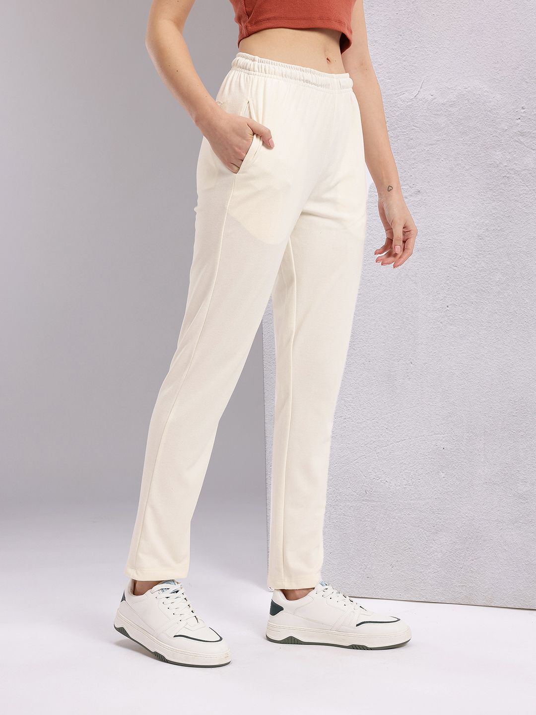 HRX by Hrithik Roshan Women Mid-Rise Regular Fit Lifestyle Track Pants