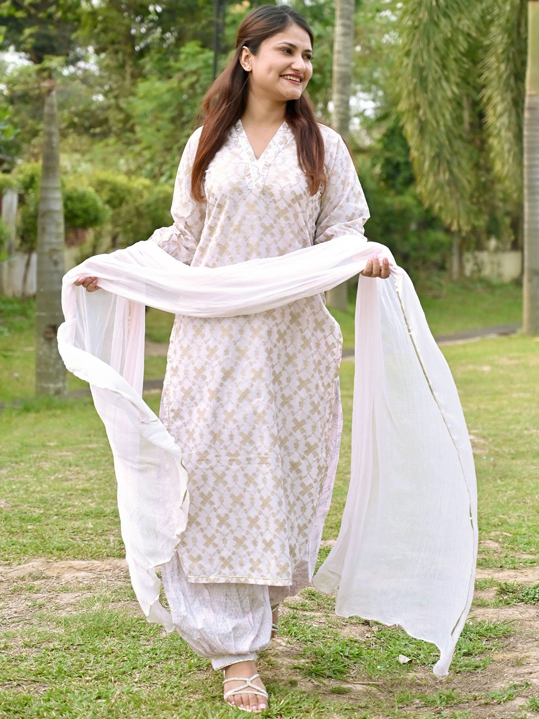 Libas Women Pink & Gold-Toned Ethnic Printed Pure Cotton Kurta with Salwar & With Dupatta