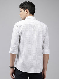 Park Avenue Pure Cotton Slim Fit Geometric Printed Casual Shirt
