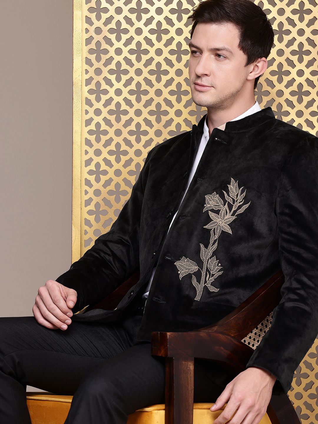 House of Pataudi Jashn Floral Zari Work Velvet Bandhgala Party Blazer