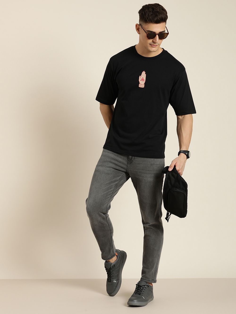 Difference of Opinion Men Graphic Printed Oversized T-shirt
