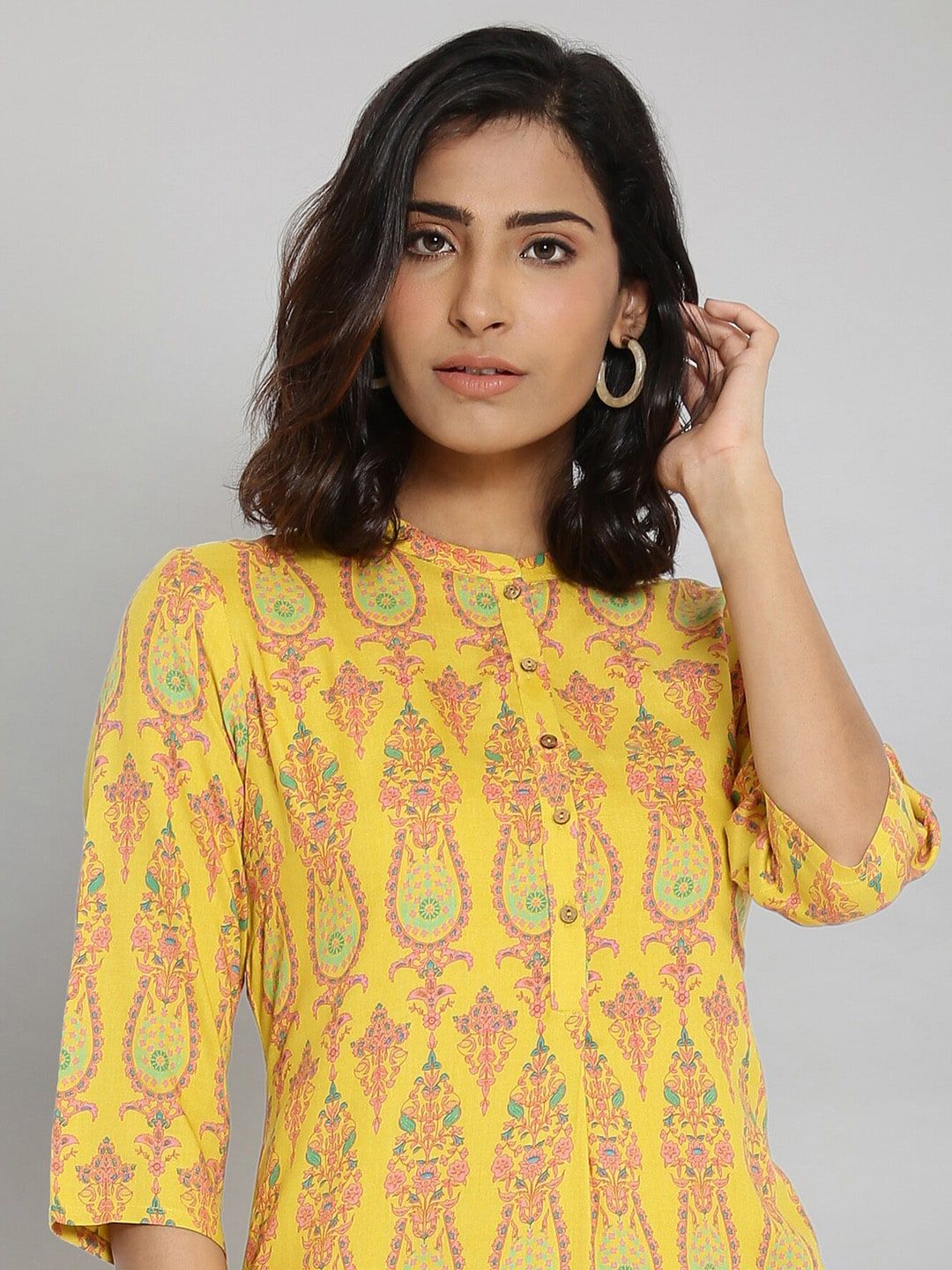 W Women Yellow Thread Work Kurta