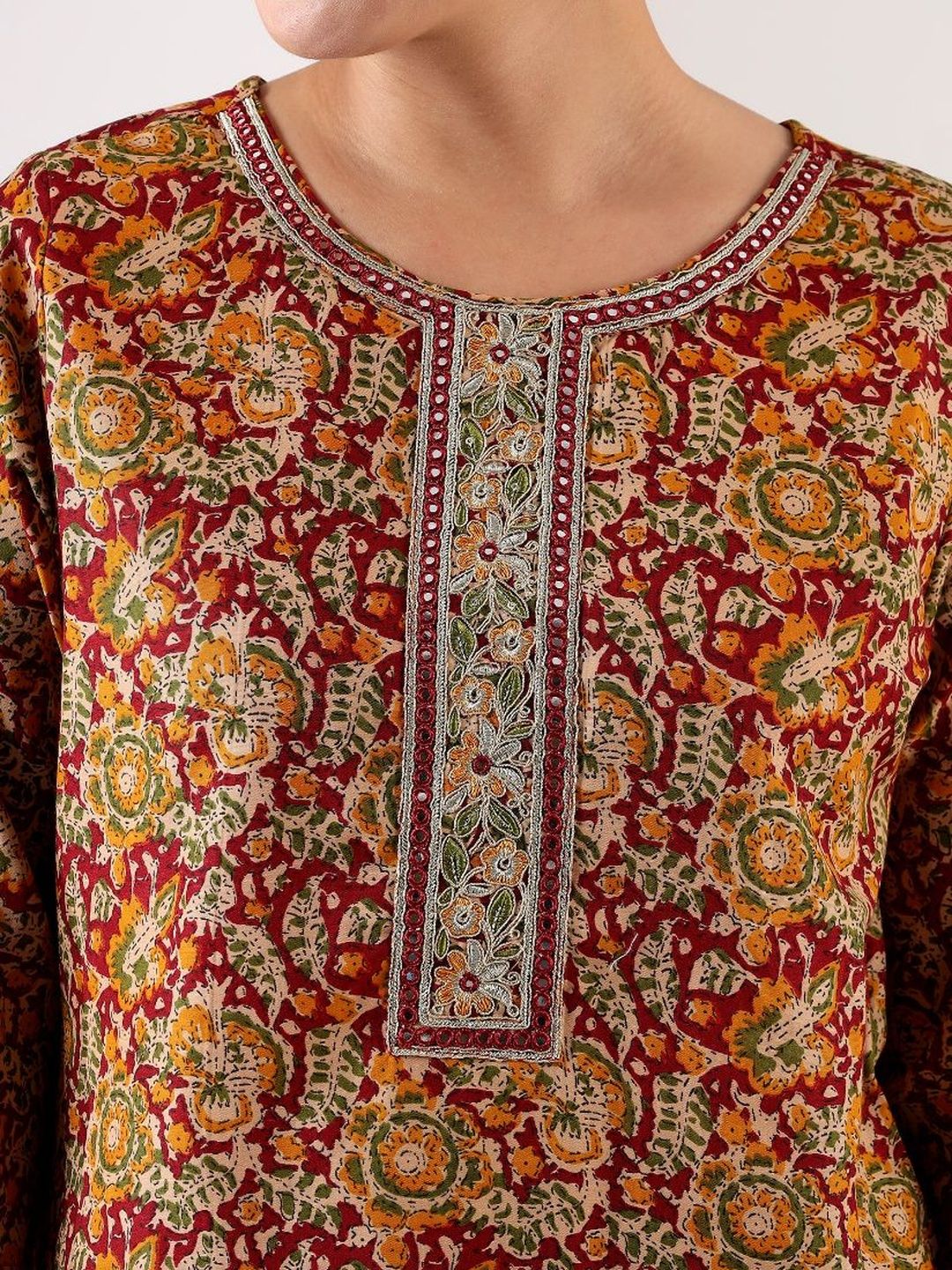 Motif Etnik Wanita Mamicha Bercetak Benang Biasa Kurta Kerja dengan Seluar & Dengan Dupatta
