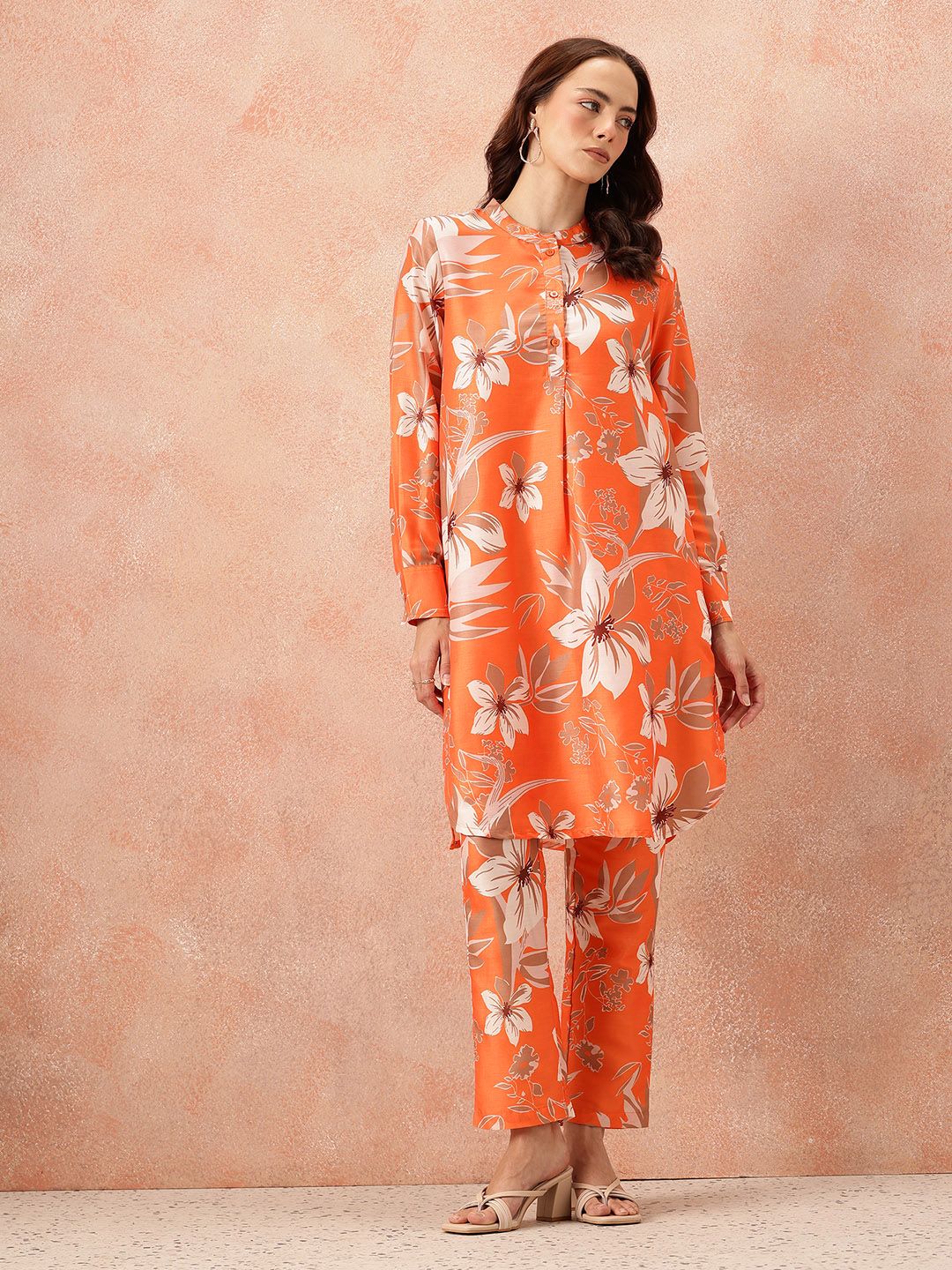 all about you Floral Printed Mandarin Collar Straight Kurta with Trousers