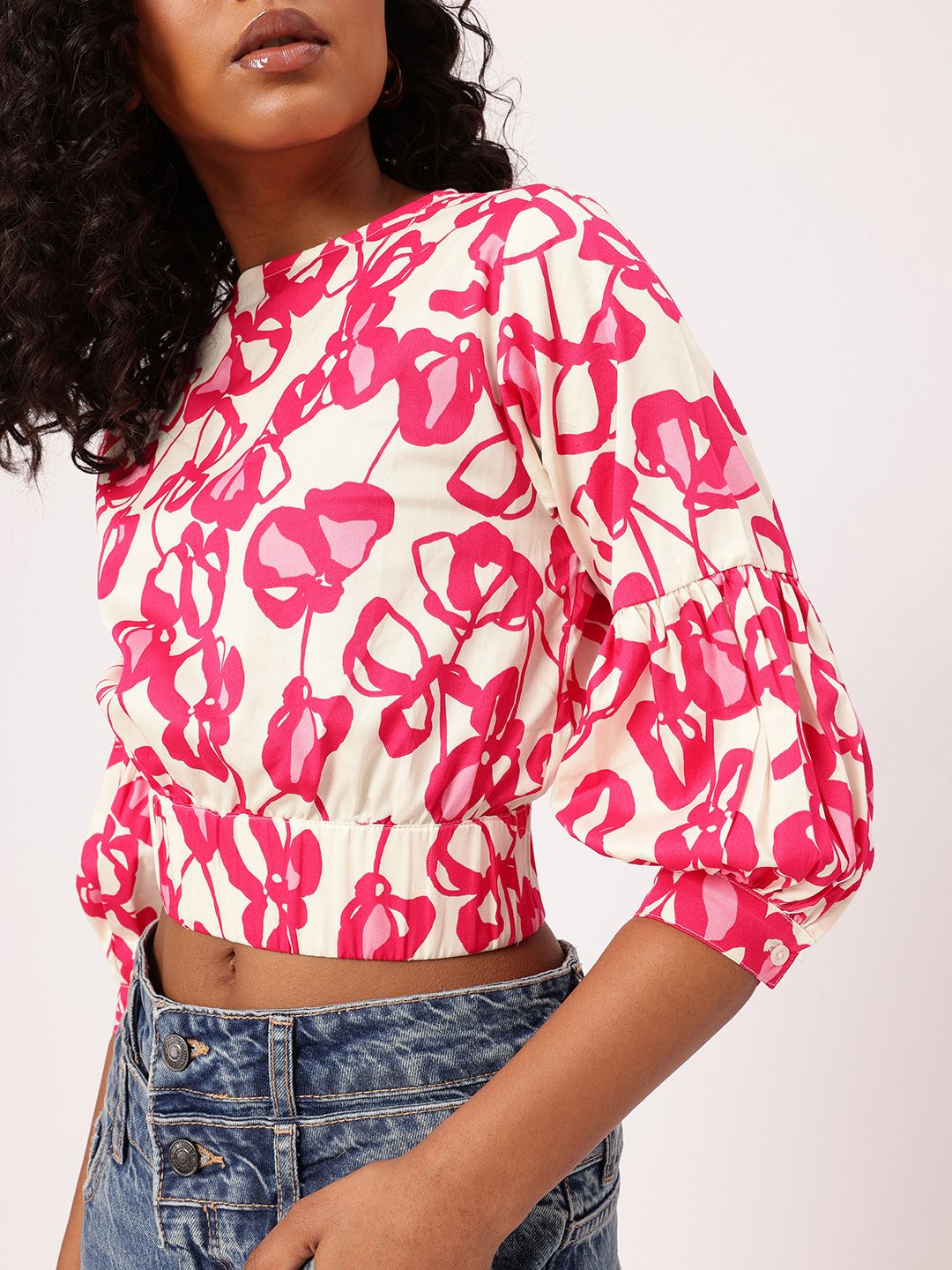 DressBerry Holiday Floral Splash Printed Cinched Waist Crop Top