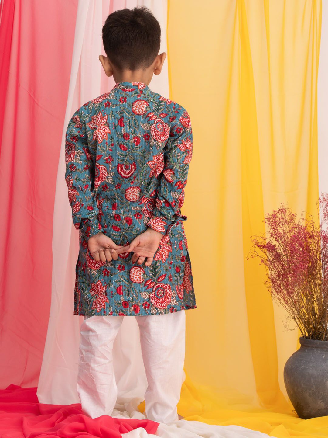 VASTRAMAY Boys Floral Printed Straight Kalamkari Pure Cotton Kurta With Pyjamas