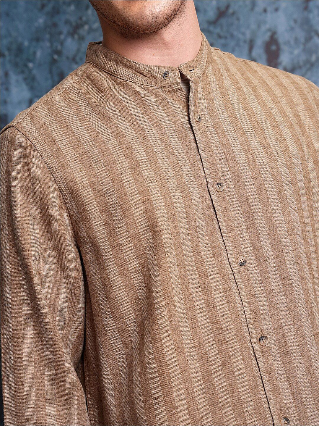 Locomotive Men Brown. Linen Blend Textured Striper Stand-Up Collar Regular Shirt