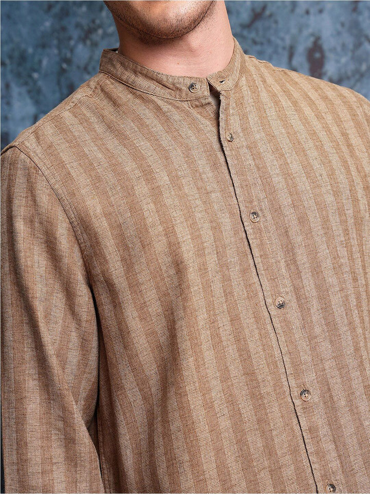 Locomotive Men Brown. Linen Blend Textured Striper Stand-Up Collar Regular Shirt