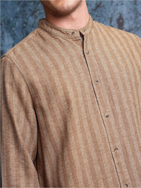 Locomotive Men Brown. Linen Blend Textured Striper Stand-Up Collar Regular Shirt