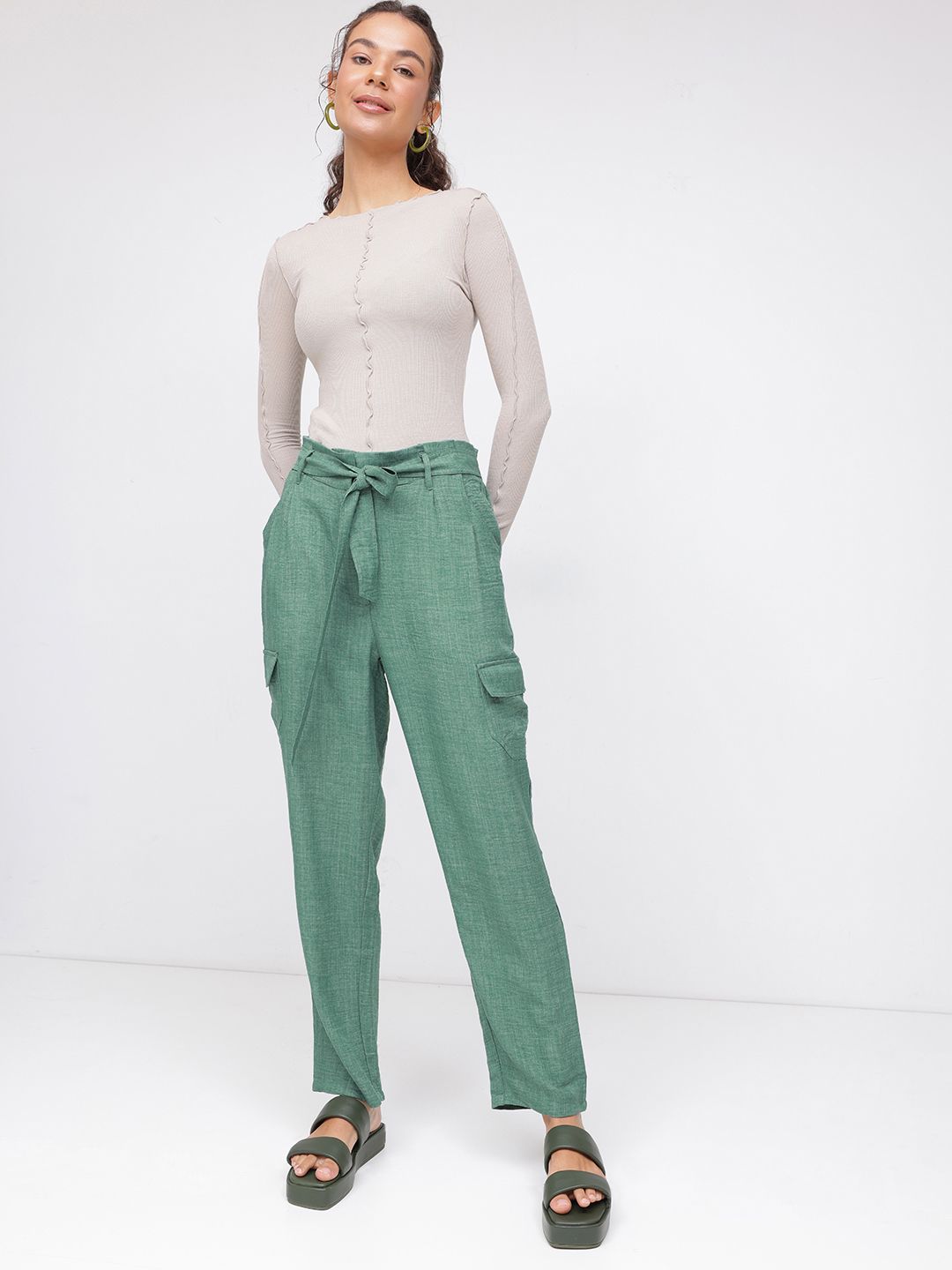 DressBerry Women Functional Fashion Slouchy Cargo Trousers