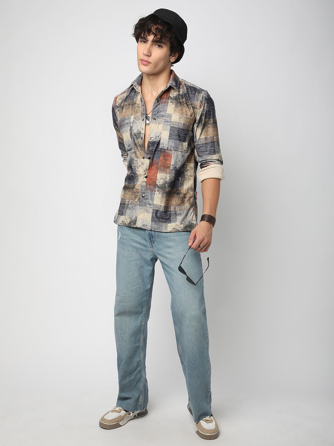 VASTRADO Men Classic Spread Collar Abstract Printed Cotton Casual Shirt