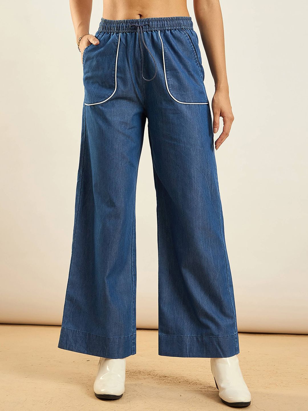 SASSAFRAS Women Pure Cotton Loose Fit High-Rise Parallel Trousers