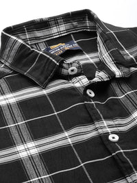 The Indian Garage Co Men Checked Casual Shirt