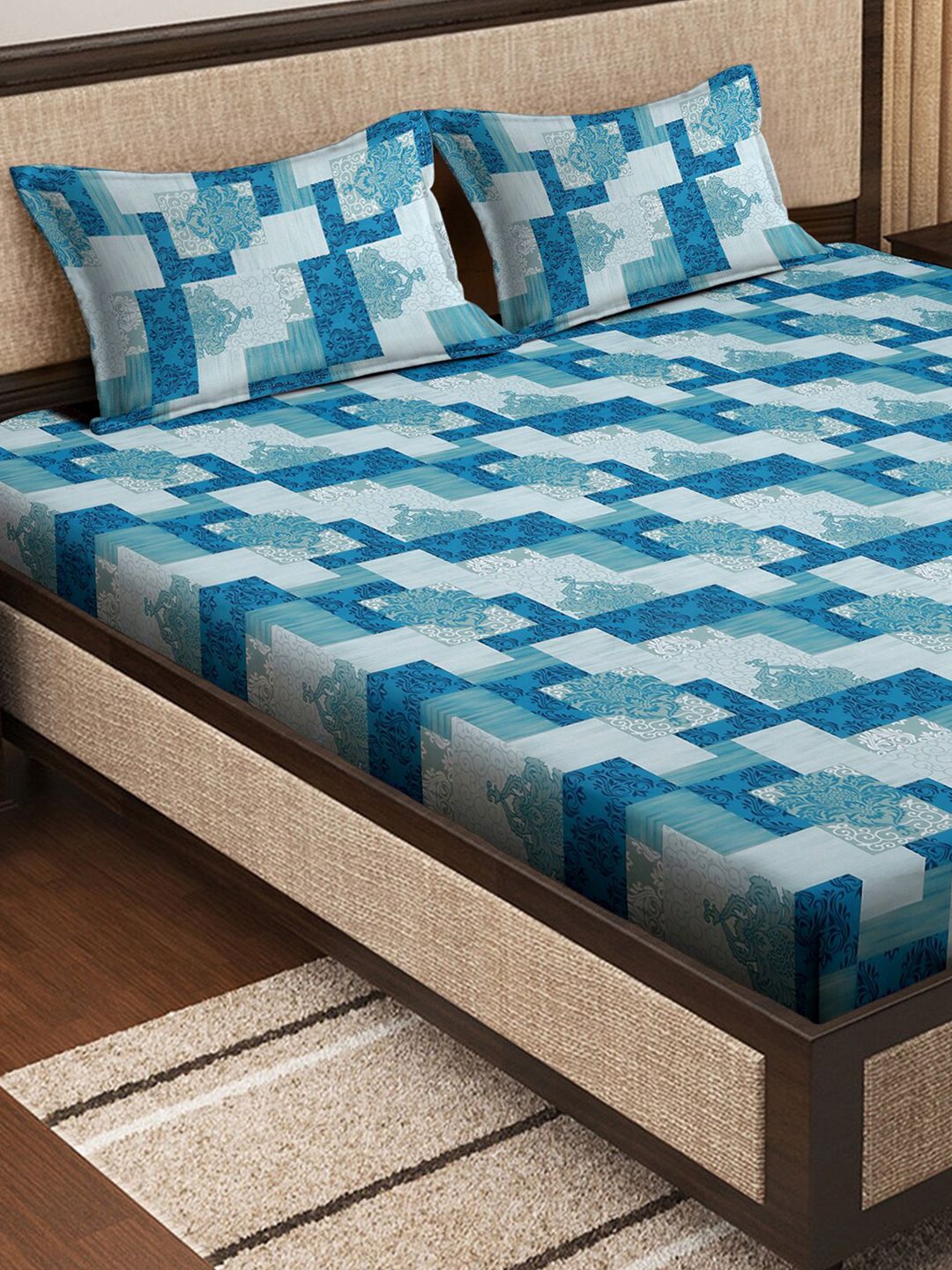 KLOTTHE Blue Geometric Cotton 400 TC Super King Bedsheet With 2 Pillow Covers