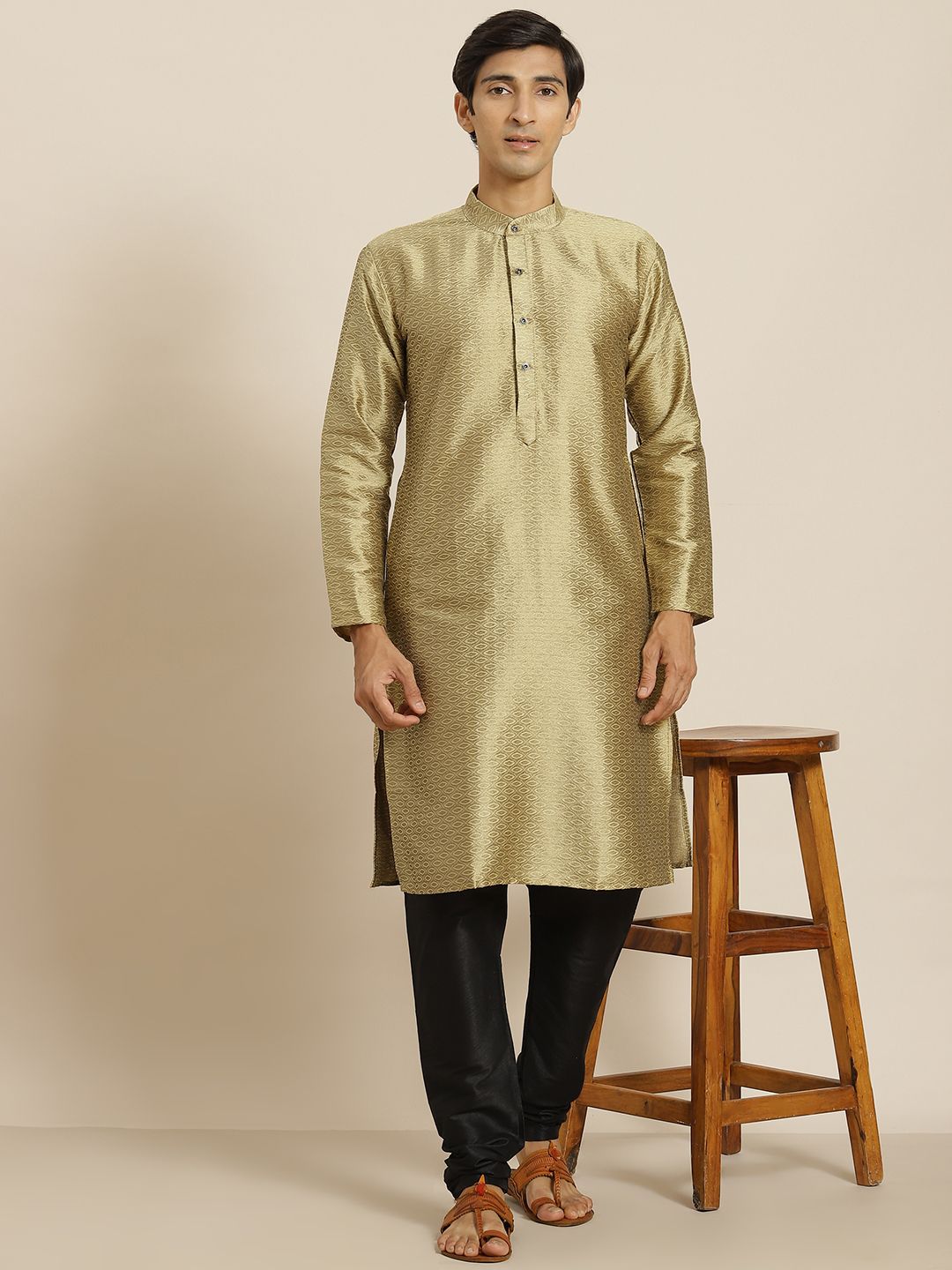 SOJANYA Men Golden Woven Design Kurta