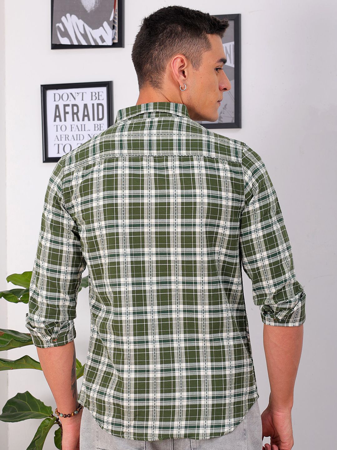 The Indian Garage Co Men Slim Fit Tartan Checks Opaque Checked Casual Shirt