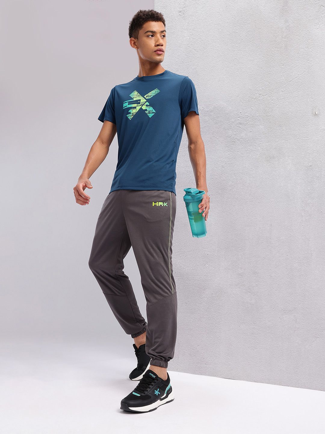 HRX by Hrithik Roshan Men  Brand Logo Detail Mid-Rise Rapid-Dry Training Joggers