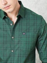 The Indian Garage Co Men Green & Maroon Checked Casual Shirt