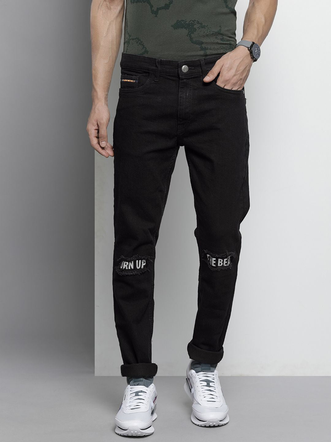 The Indian Garage Co Men Black Slim Fit Applique Stretchable Jeans