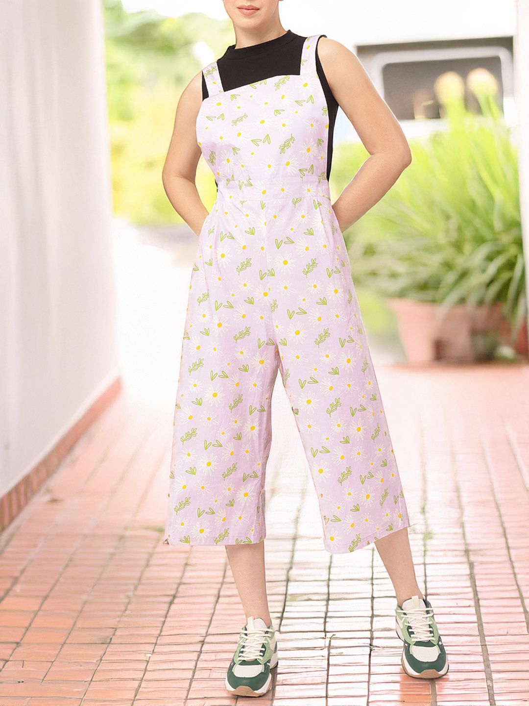 DressBerry Vibrant-Blooms Floral Printed Shoulder Straps Jumpsuit