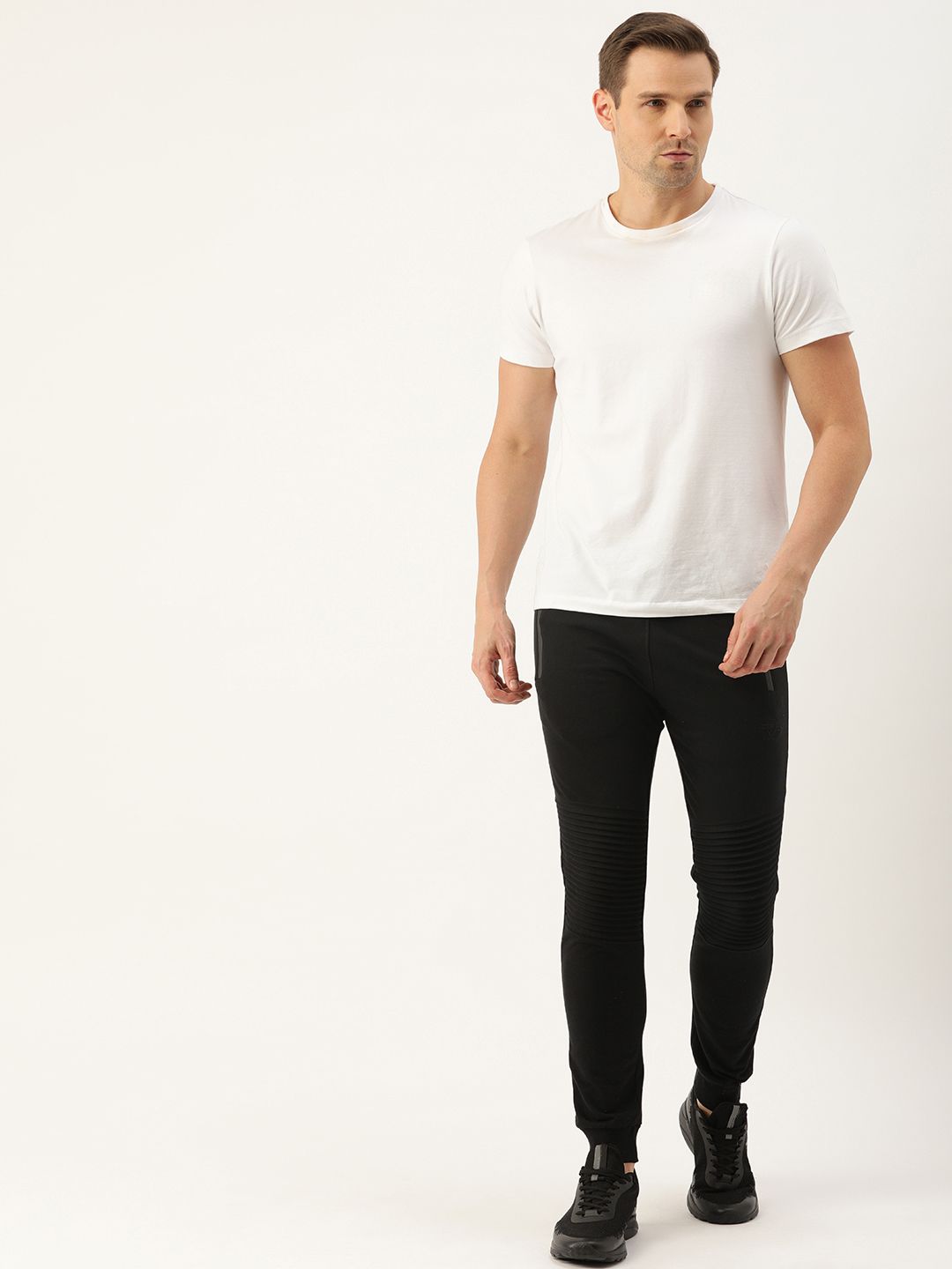 The Indian Garage Co Men Black Solid Pleated Detail Joggers