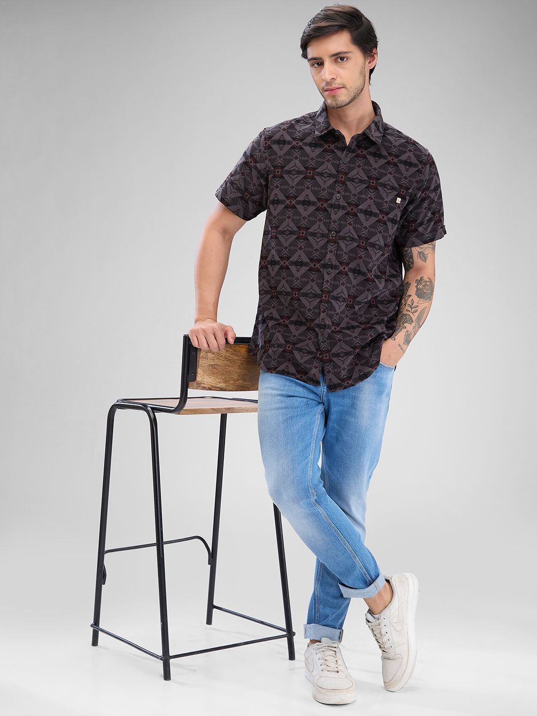 SPYKAR Men Slim Fit Abstract Printed Casual Shirt