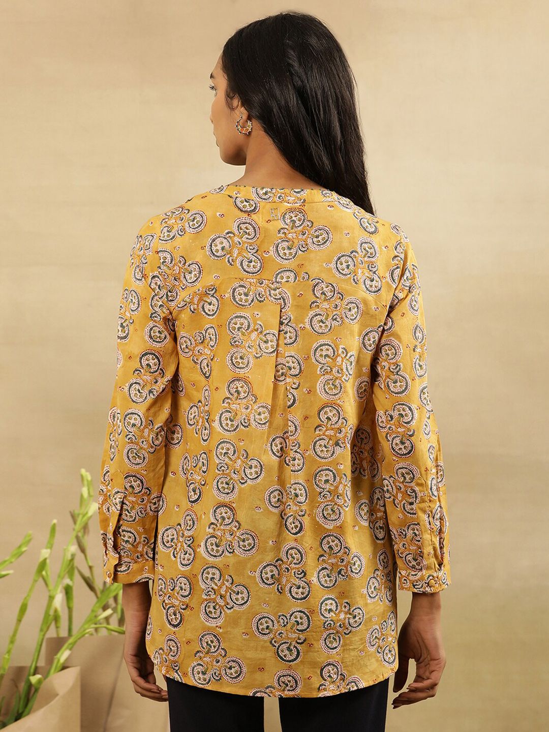 Folk Song  Mandarin Collar Printed Long Sleeves Cotton Top