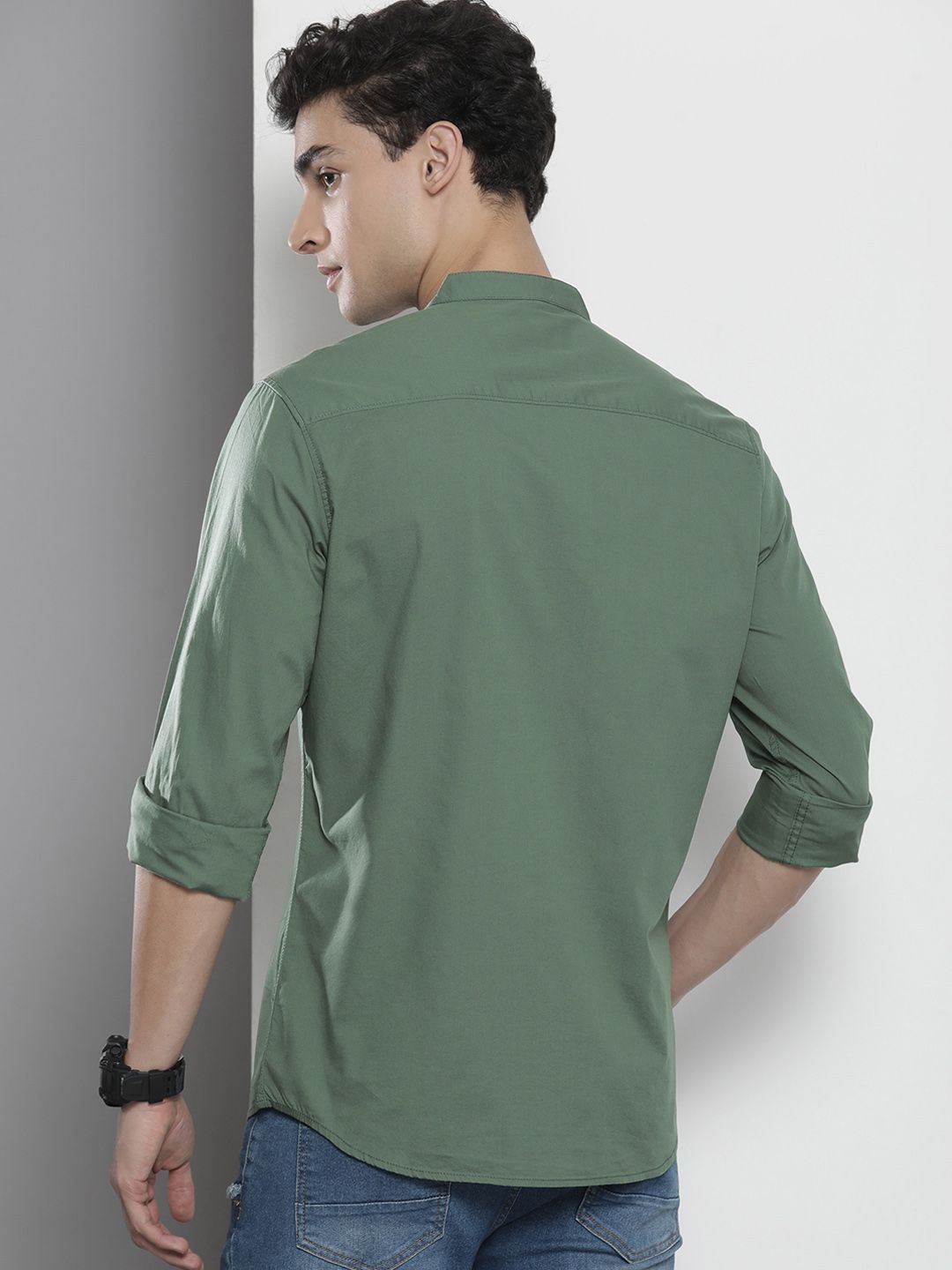 The Indian Garage Co Men Olive Green Solid Casual Shirt
