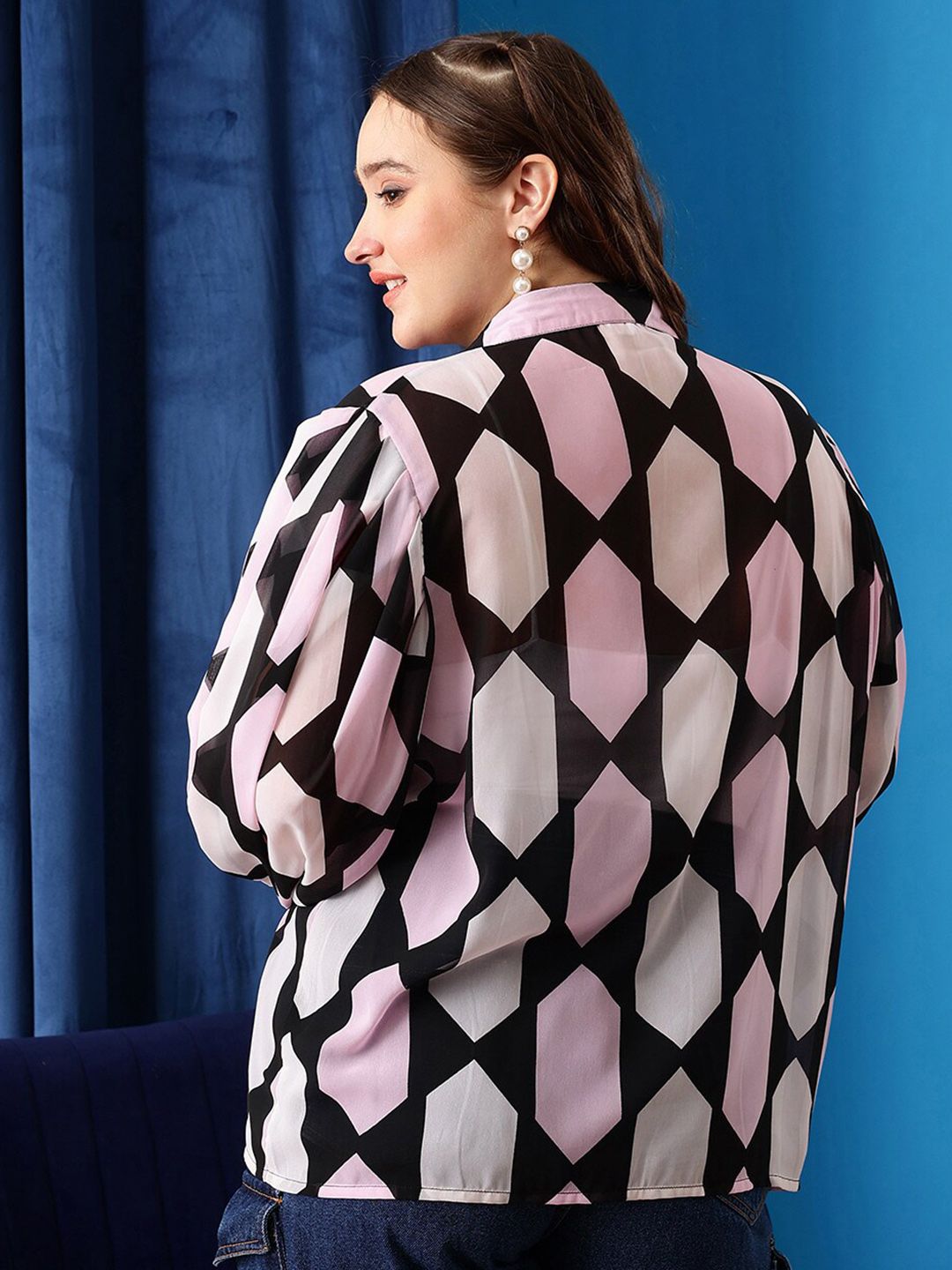 CURVY STREET Plus Size Black Comfort Geometric Printed Oversized Casual Shirt