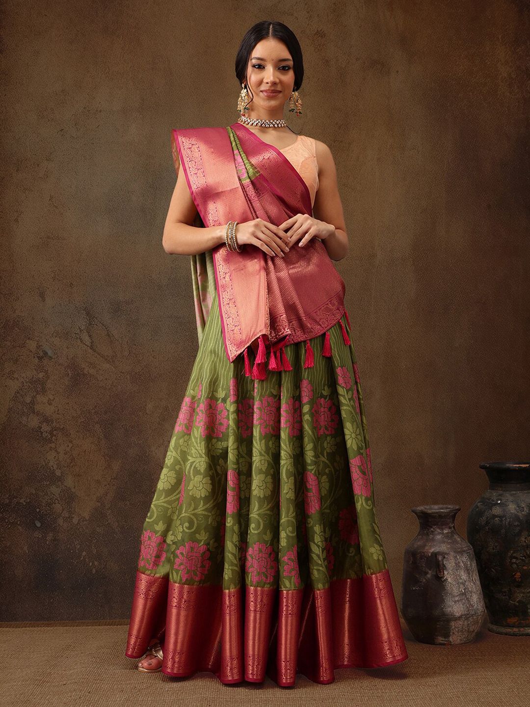 Silk Land Floral Kanjeewaram Silk Silk Digital Print saree