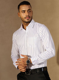 DENNISON Men Vertical Stripes Spread Collar Smart Formal Shirt