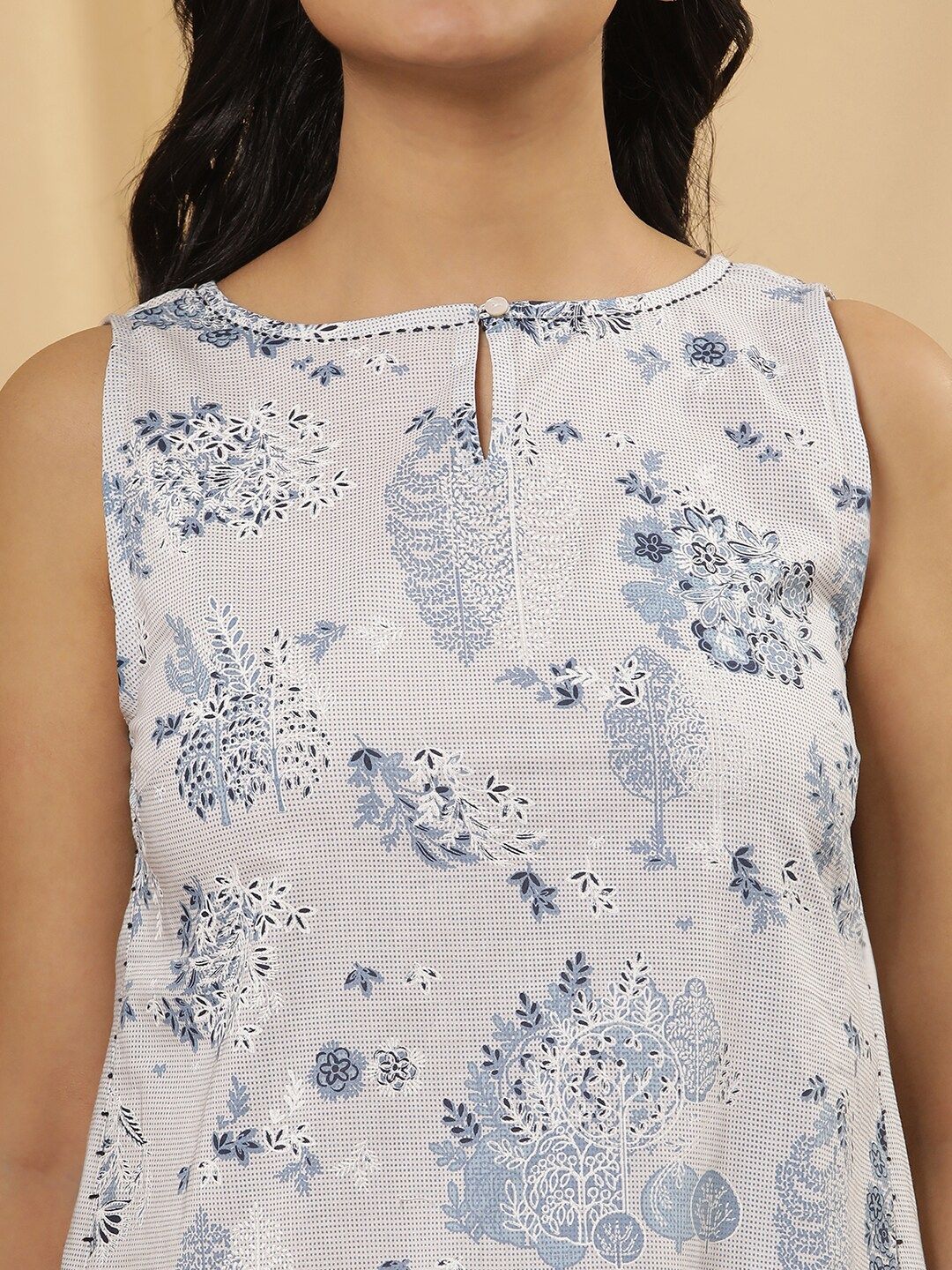 W Floral Printed Keyhole Neck Cotton Top