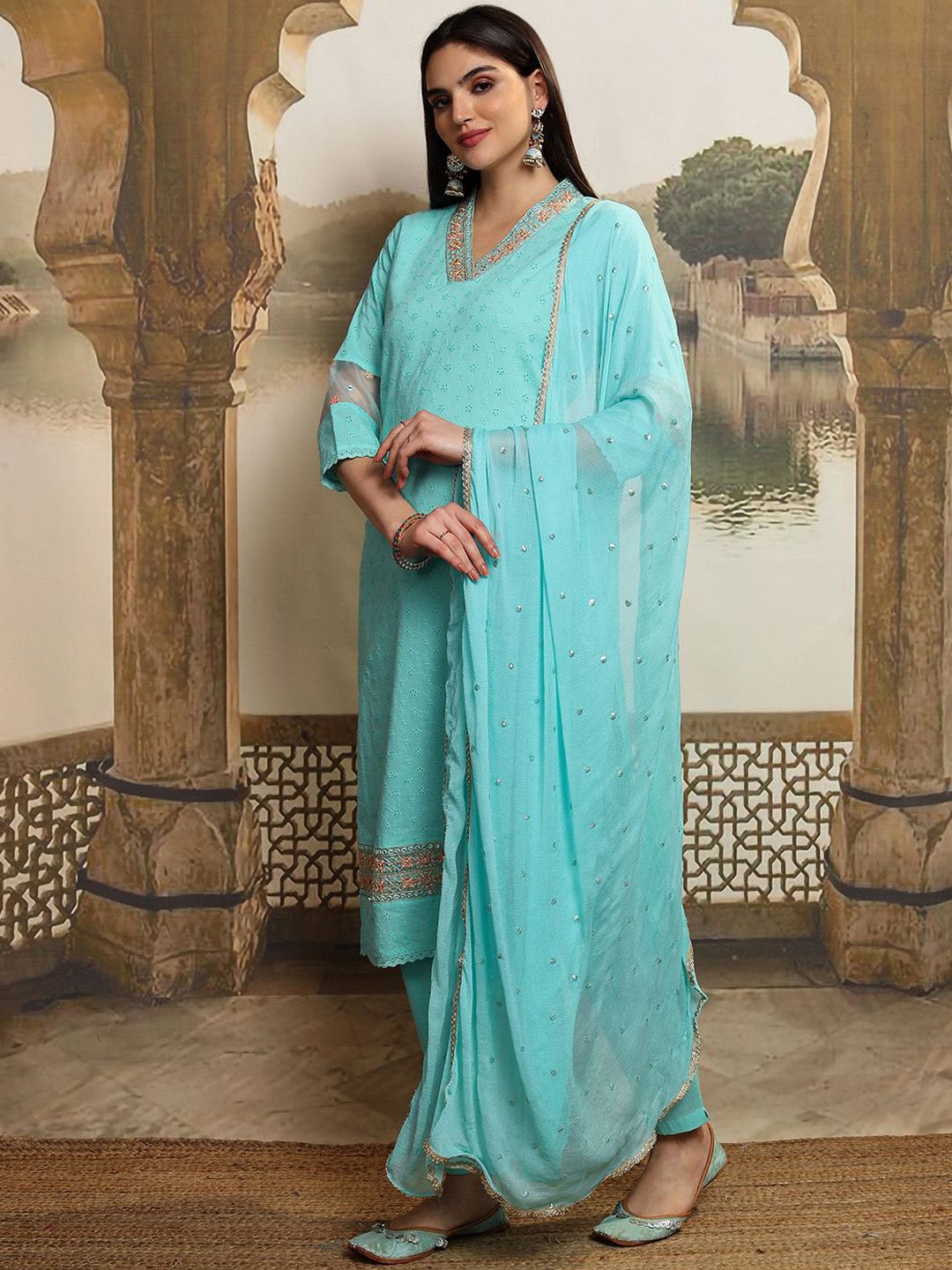 Vishudh Women Ethnic Motifs Embroidered  Thread Work Kurta with Trousers & With Dupatta