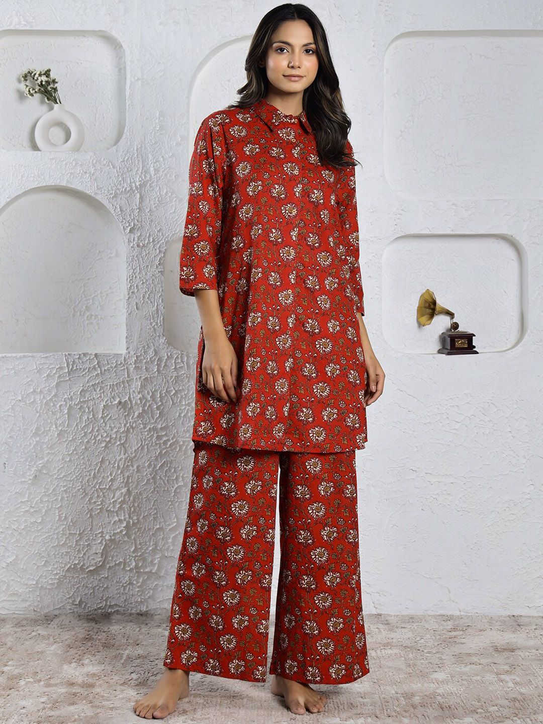 SANSKRUTIHOMES Red & White Floral Printed Pure Cotton Night Suit