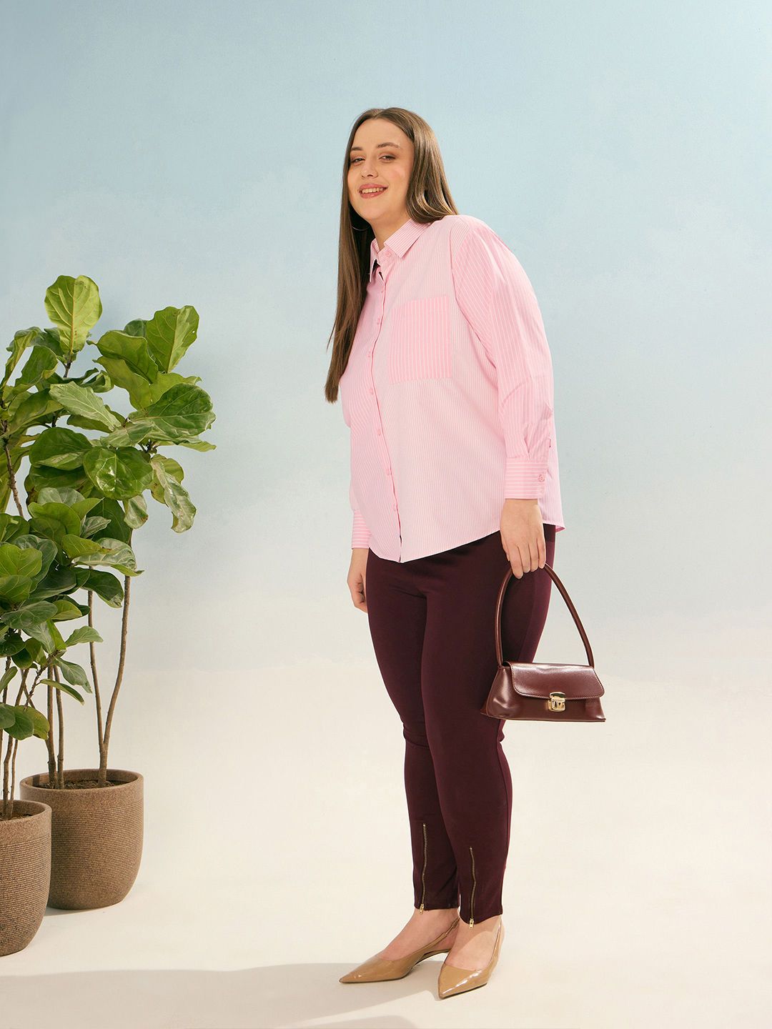 SASSAFRAS Curve Women Striped Spread Collar Shirt