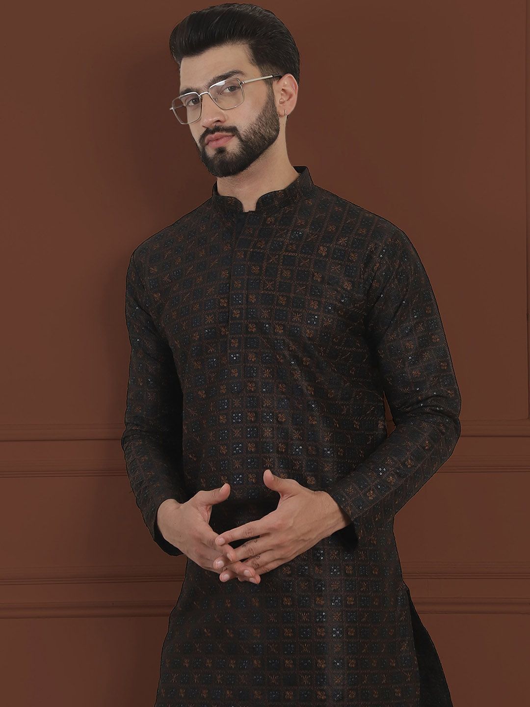 SOJANYA LUXE Floral Embroidered Sequinned Mandarin Collar Cotton Silk Straight Kurta
