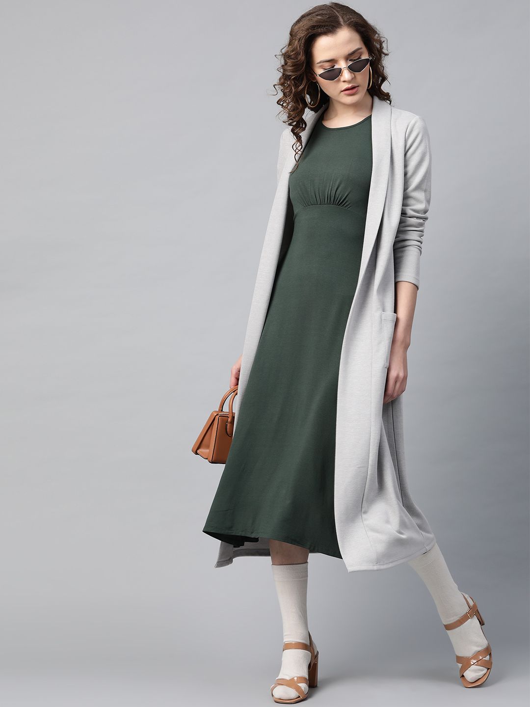 Sassafras Wanita Kelabu Kelabu Pepejal Longline Front Shrug