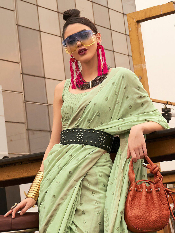 Saree mall Floral Woven Design Silk Blend Banarasi Saree