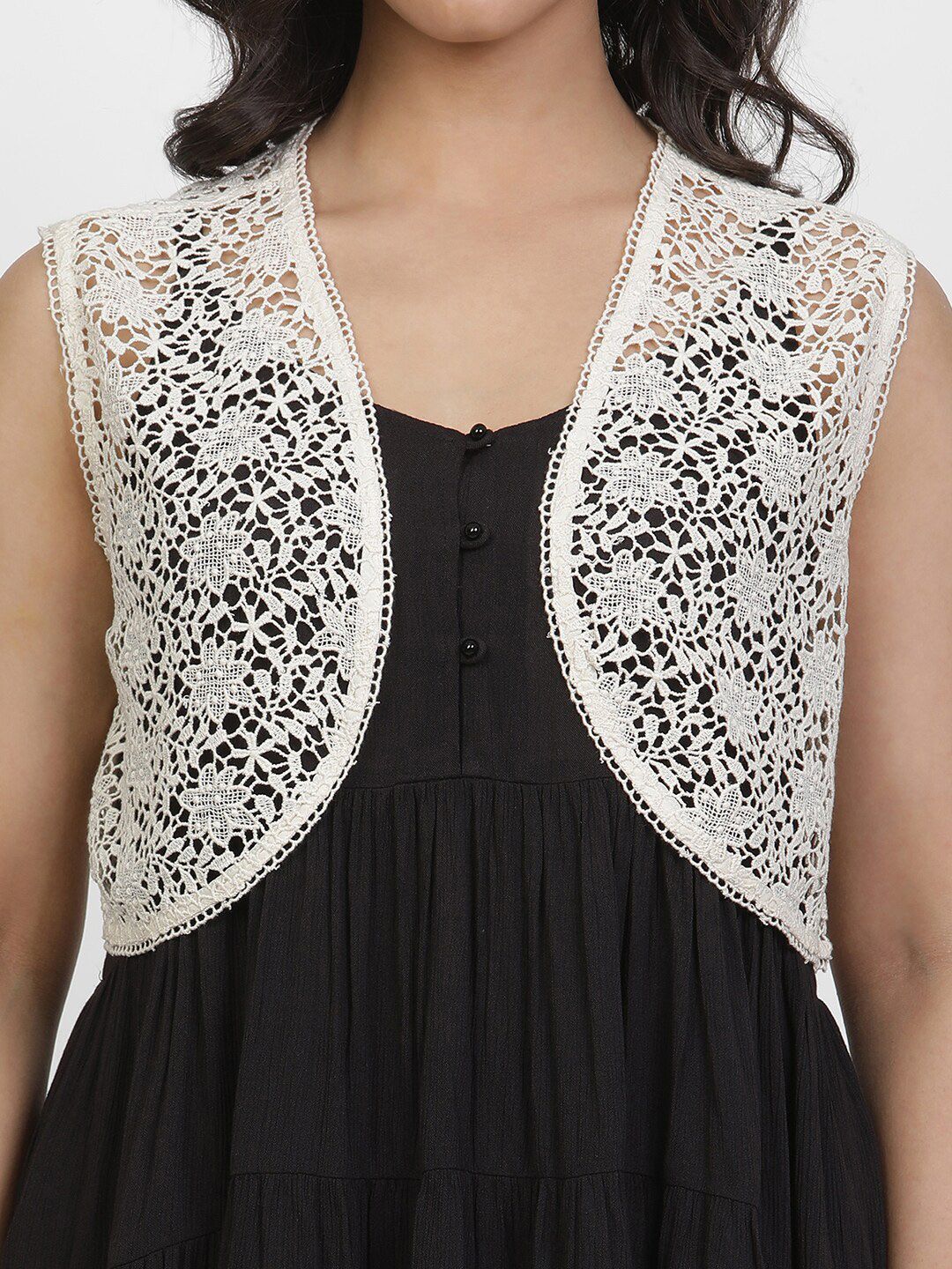 W Shoulder Straps Top With Gillet