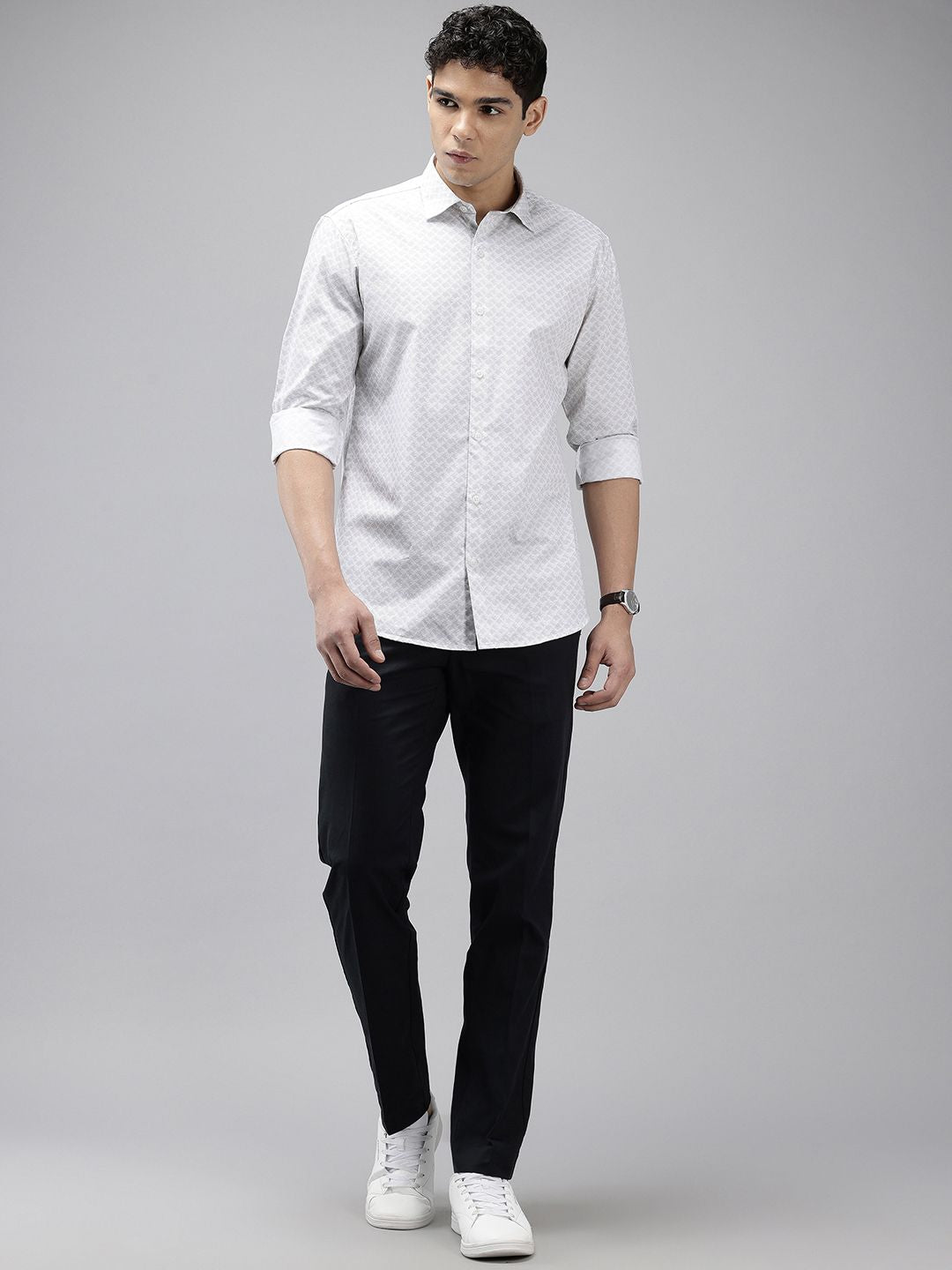 Park Avenue Pure Cotton Slim Fit Geometric Printed Casual Shirt