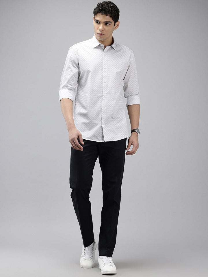 Park Avenue Pure Cotton Slim Fit Geometric Printed Casual Shirt