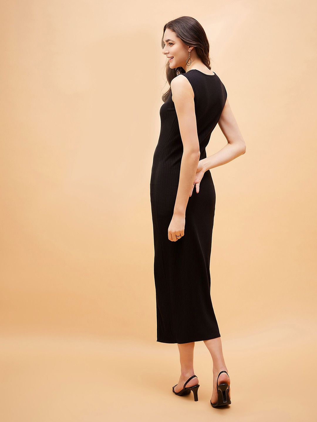 SASSAFRAS BASICS Self Design Shoulder Straps Bodycon Midi Dress