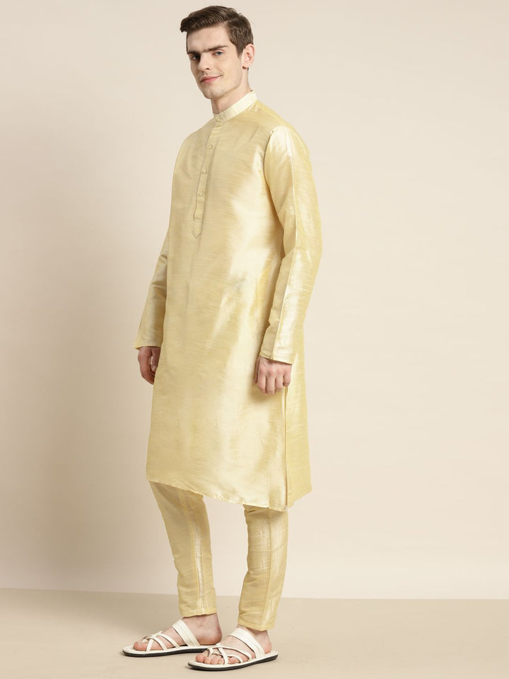 SOJANYA Men Solid Kurta with Churidar & Ethnic Motifs Embroidered Nehru Jacket