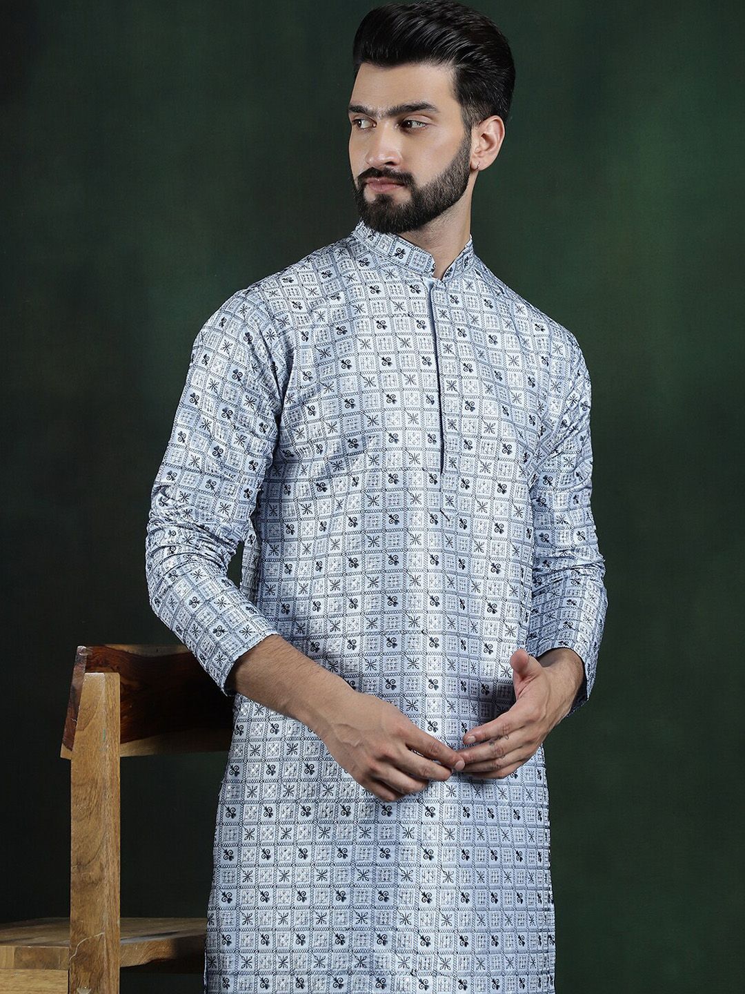SOJANYA LUXE Geometric Woven Design Thread Work Cotton Silk Straight Kurta