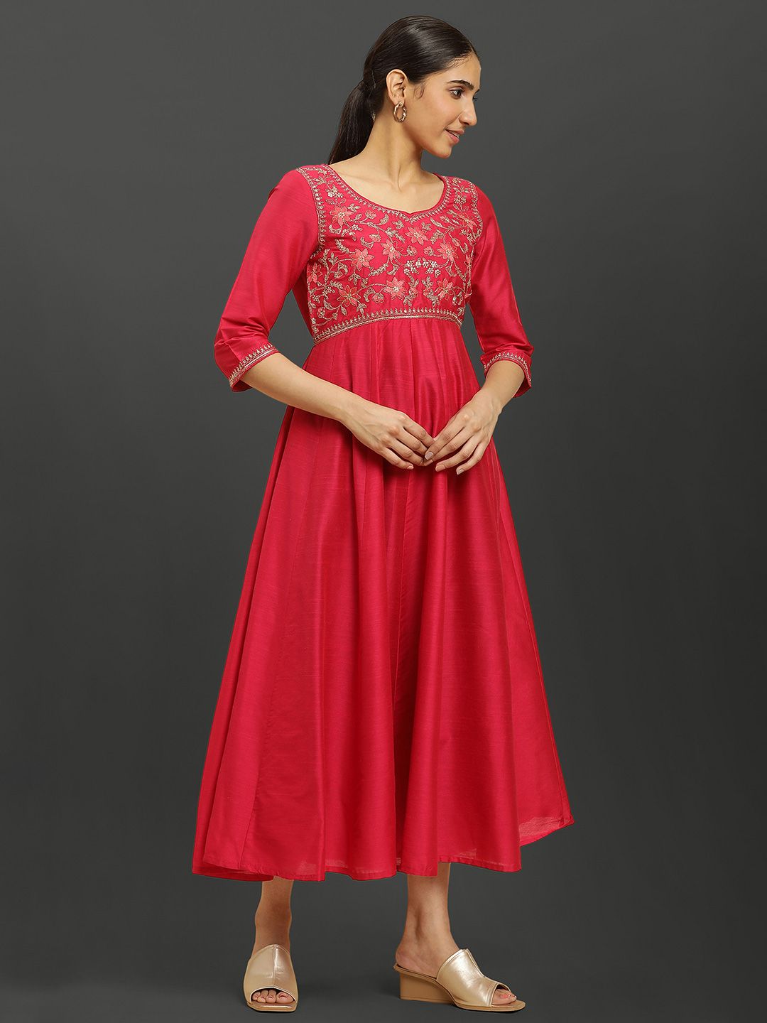 AURELIA Women Pink Floral Embroidered Empire Sequinned Kurta with Trousers & With Dupatta